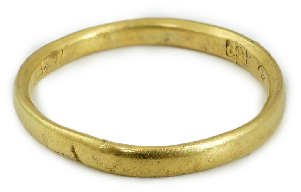 An early 18th century gold posy ring